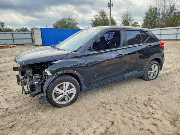 2020 NISSAN KICKS