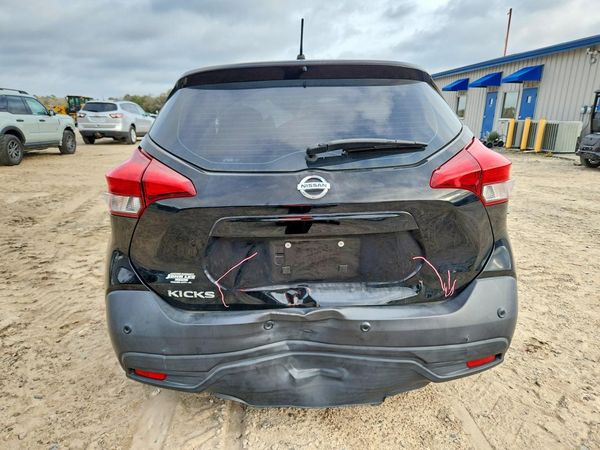 2020 NISSAN KICKS