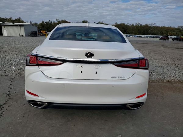 2025 LEXUS ES
