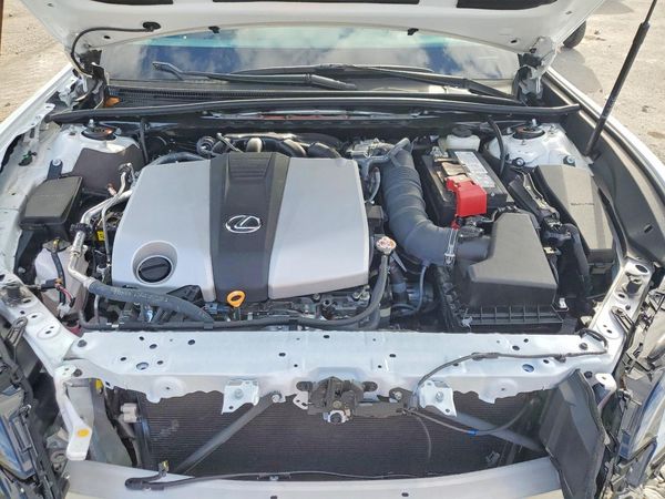 2025 LEXUS ES