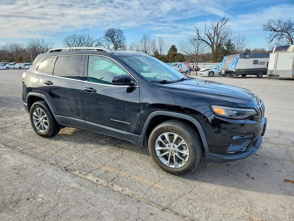 2019 JEEP CHEROKEE LATITUDE PLUS 4X4