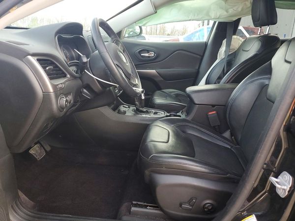 2019 JEEP CHEROKEE LATITUDE PLUS 4X4