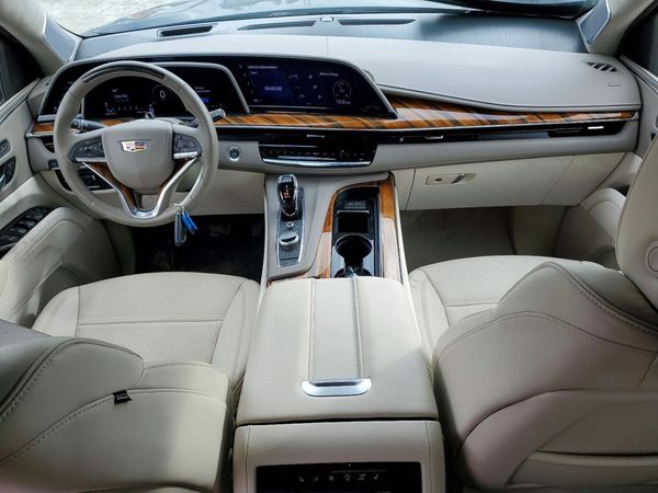 2024 CADILLAC ESCALADE