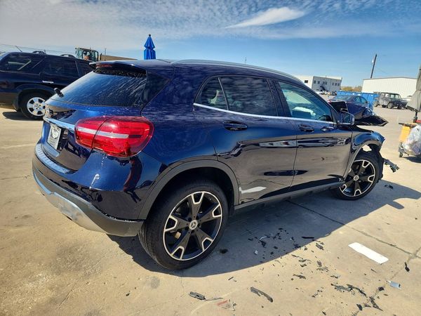 2019 MERCEDES-BENZ GLA GLA250