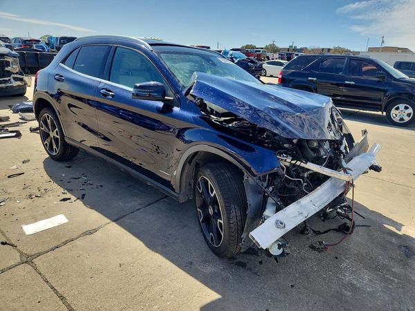 2019 MERCEDES-BENZ GLA GLA250