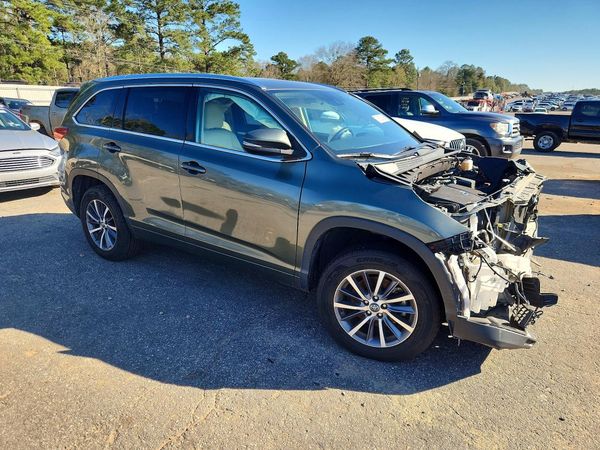 2018 TOYOTA HIGHLANDER SE/XLE