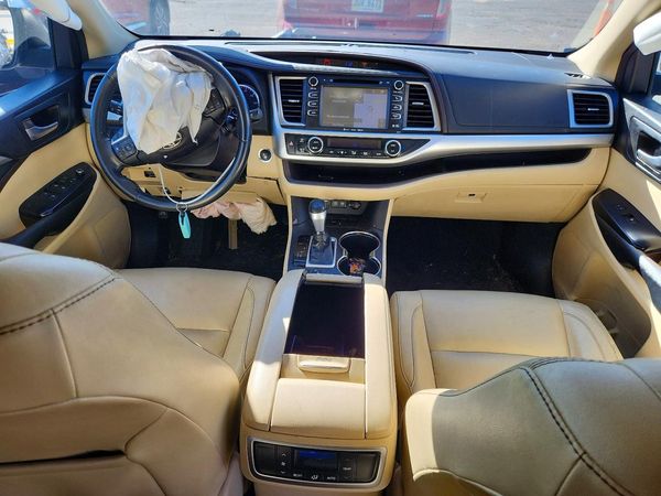 2018 TOYOTA HIGHLANDER SE/XLE