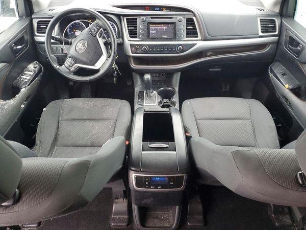 2018 TOYOTA HIGHLANDER LE/LE Plus