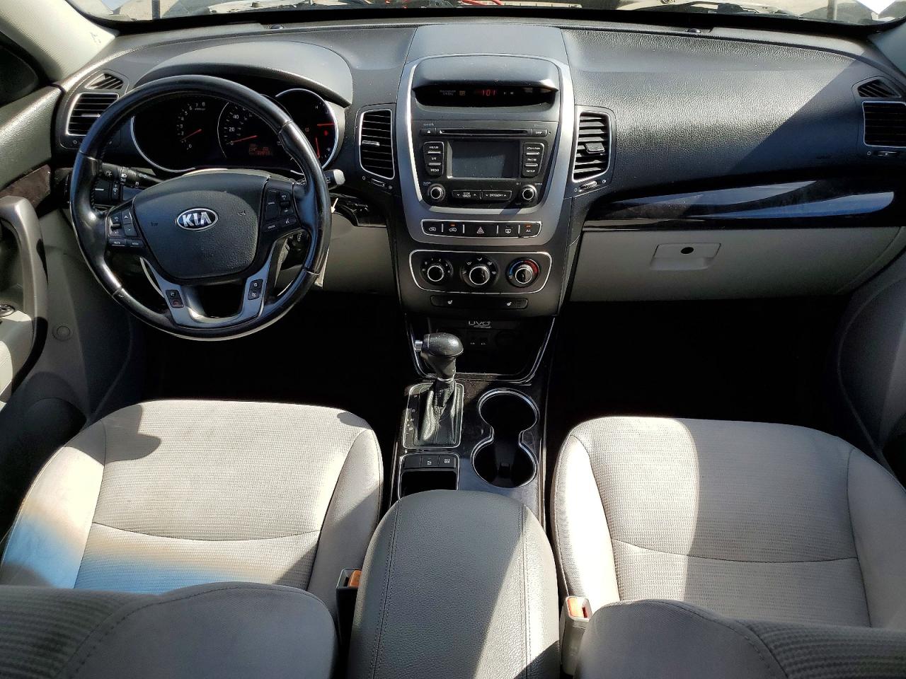 2015 KIA SORENTO GL