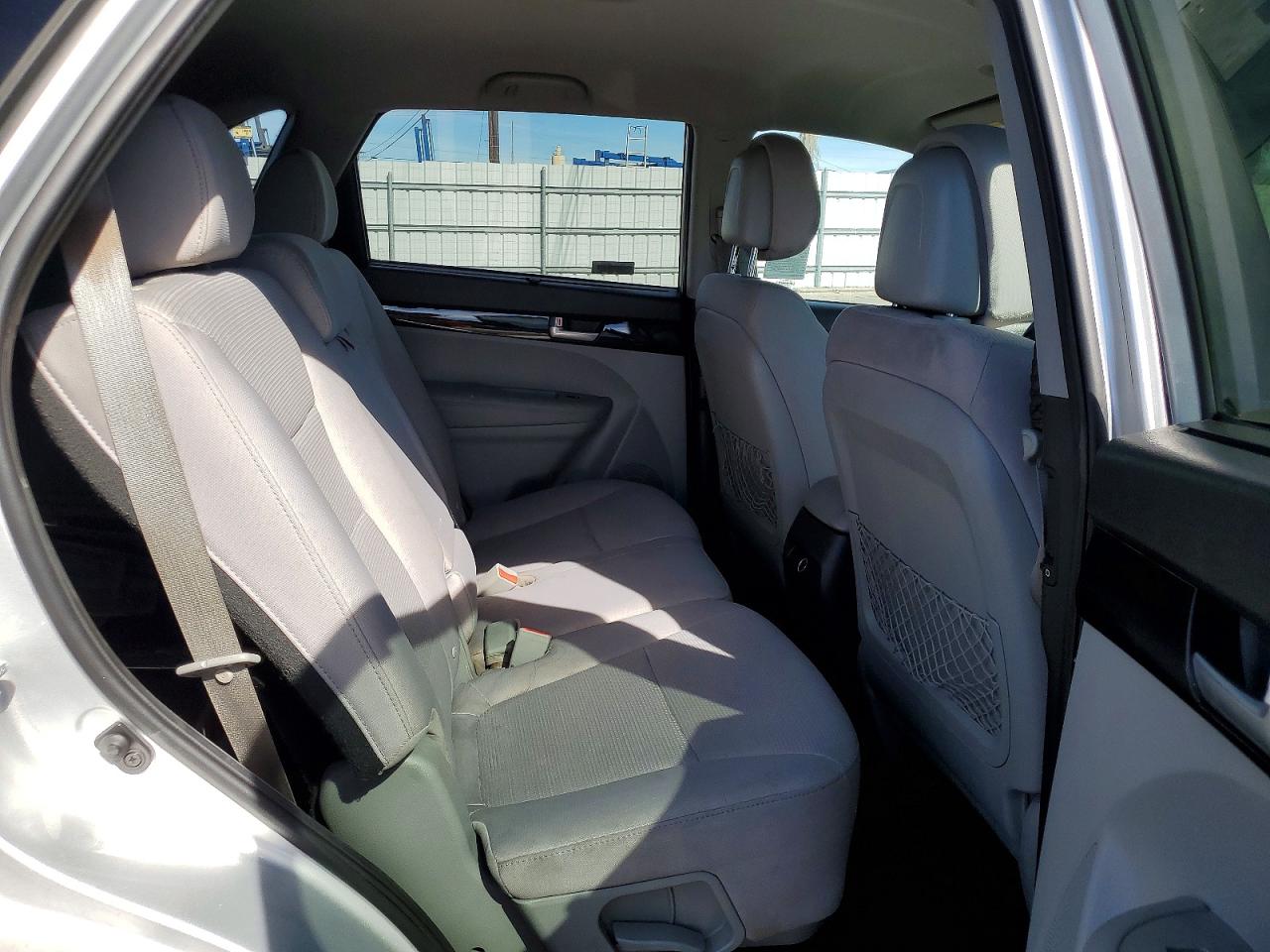 2015 KIA SORENTO GL