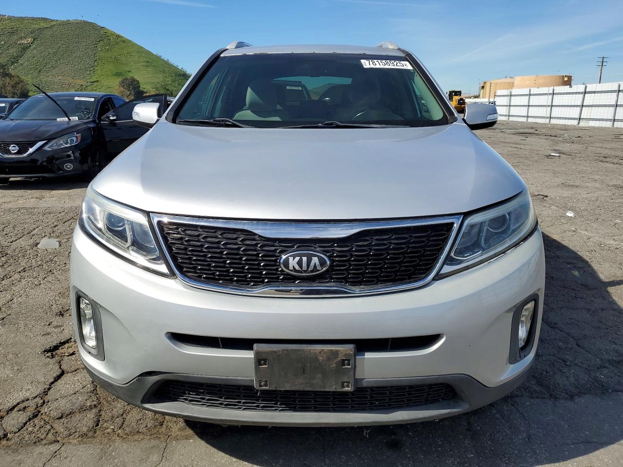 2015 KIA SORENTO GL