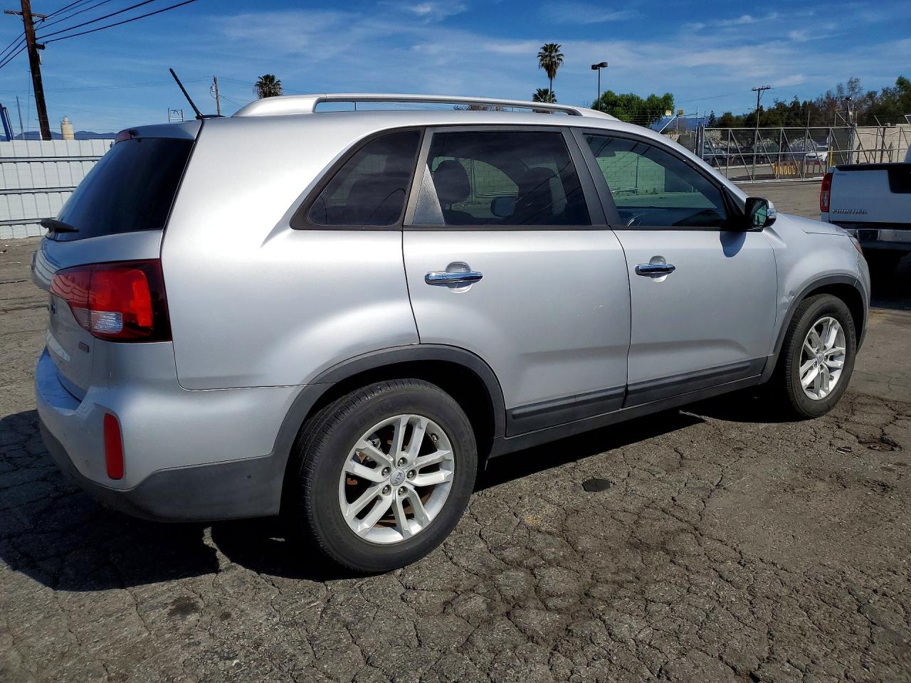 2015 KIA SORENTO GL