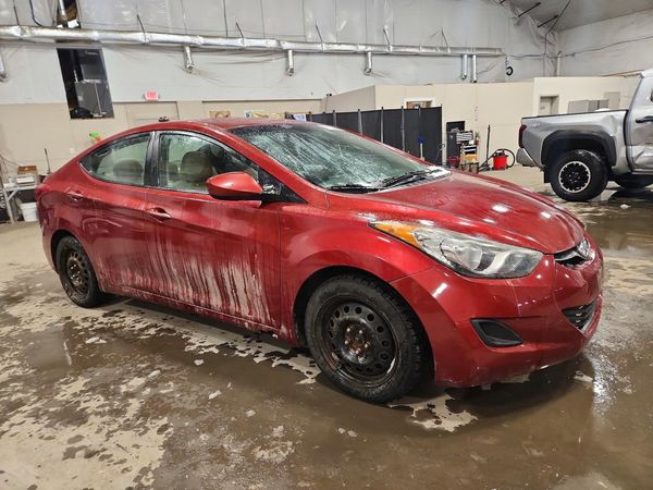 2013 HYUNDAI ELANTRA