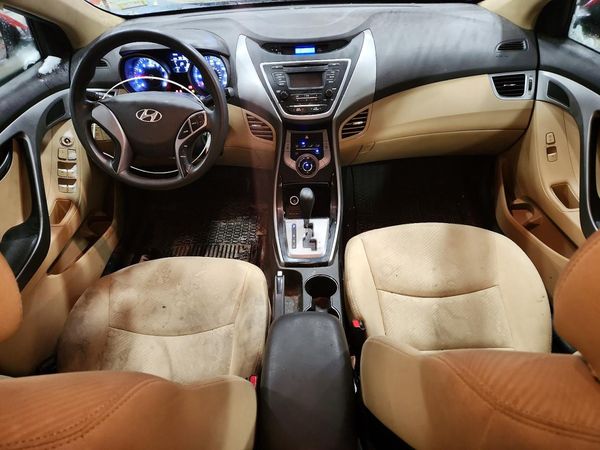 2013 HYUNDAI ELANTRA
