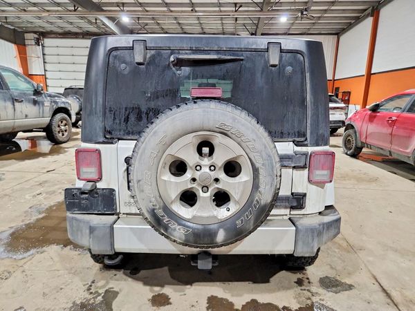 2015 JEEP WRANGLER SAHARA 4X4
