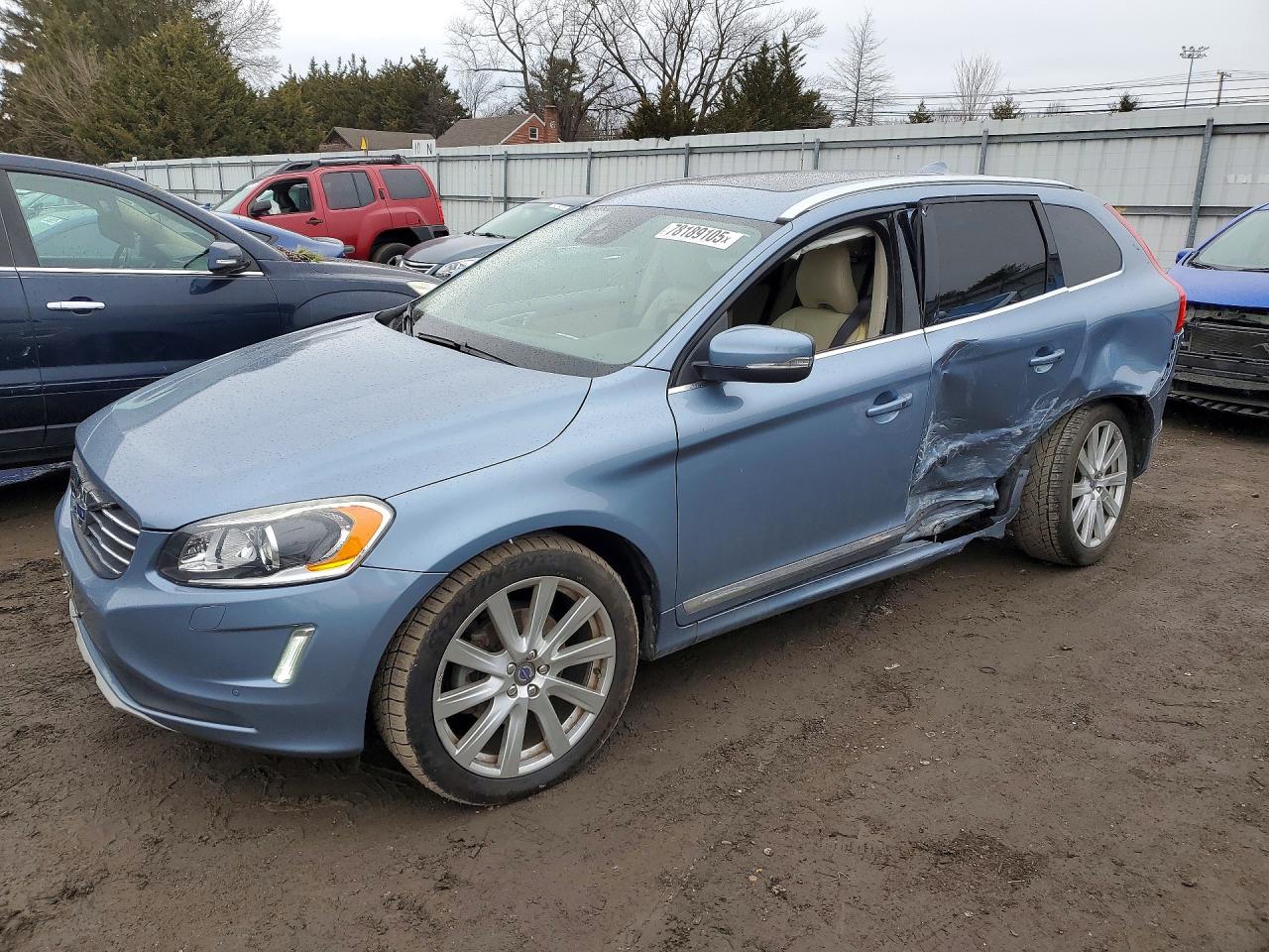 2017 VOLVO XC60 Inscription