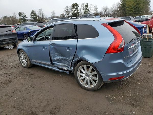 2017 VOLVO XC60 Inscription