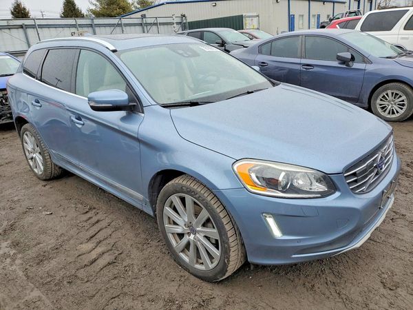 2017 VOLVO XC60 Inscription