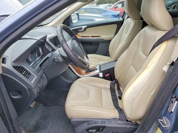 2017 VOLVO XC60 Inscription