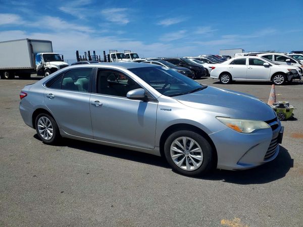 2015 TOYOTA CAMRY