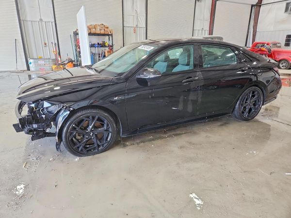 2024 HYUNDAI ELANTRA