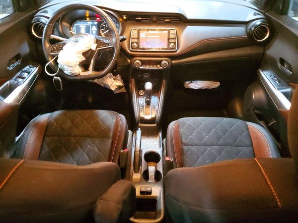 2020 NISSAN KICKS