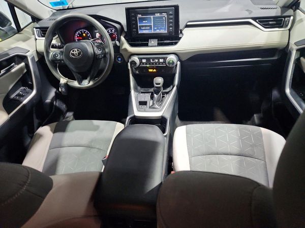 2019 TOYOTA RAV4 XLE / XLE Premium 4WD