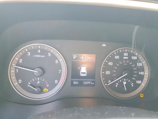 2019 HYUNDAI TUCSON SE
