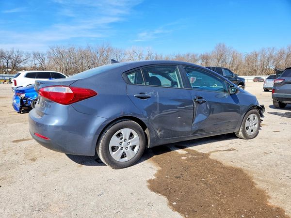 2016 KIA FORTE GL (Middle-Low Grade)