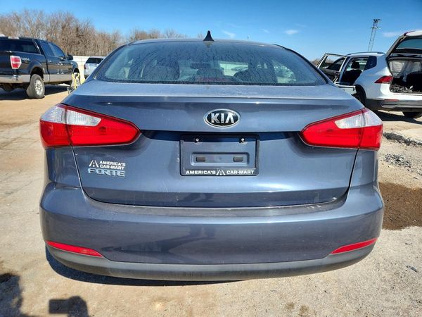 2016 KIA FORTE GL (Middle-Low Grade)
