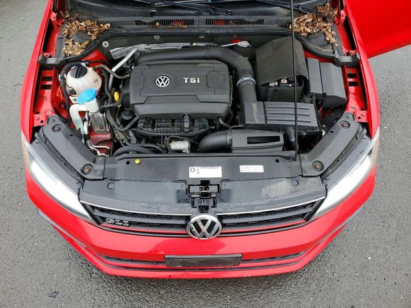2017 VOLKSWAGEN JETTA GLI — Engine bay