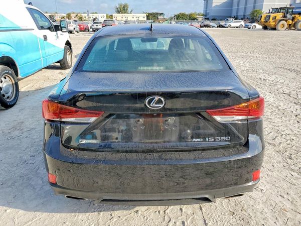2017 LEXUS IS