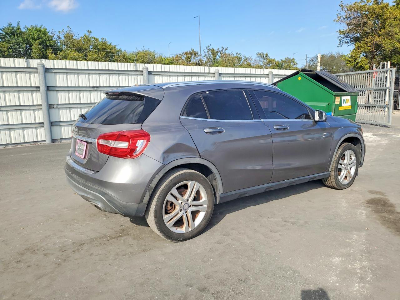 2016 MERCEDES-BENZ GLA GLA250
