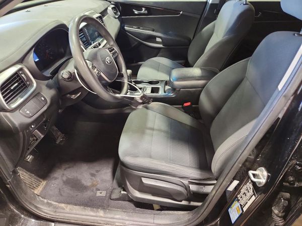 2019 KIA SORENTO L, LX, S