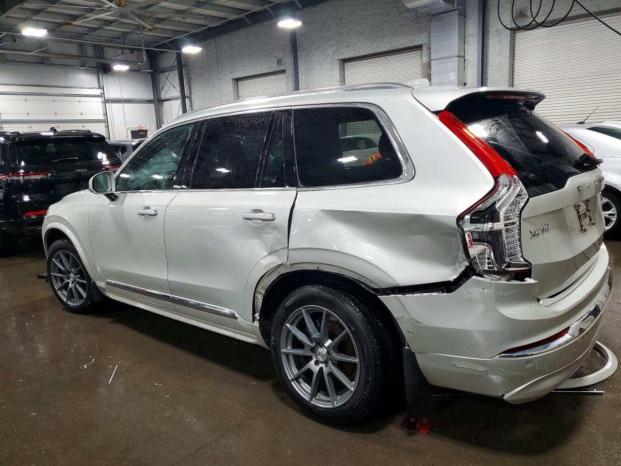 2022 VOLVO XC90 Inscription