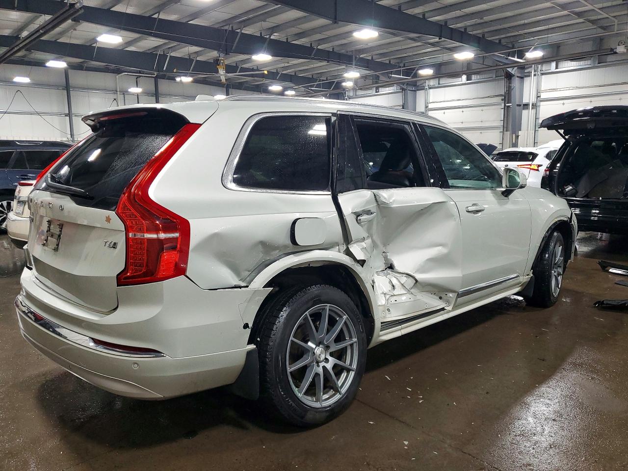2022 VOLVO XC90 Inscription