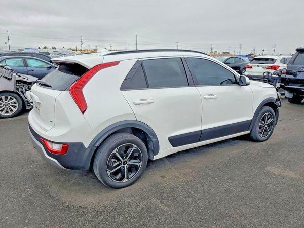 2024 KIA NIRO