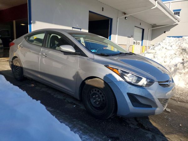 2016 HYUNDAI ELANTRA — Passenger 3/4