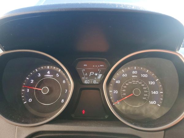 2016 HYUNDAI ELANTRA — ODOM