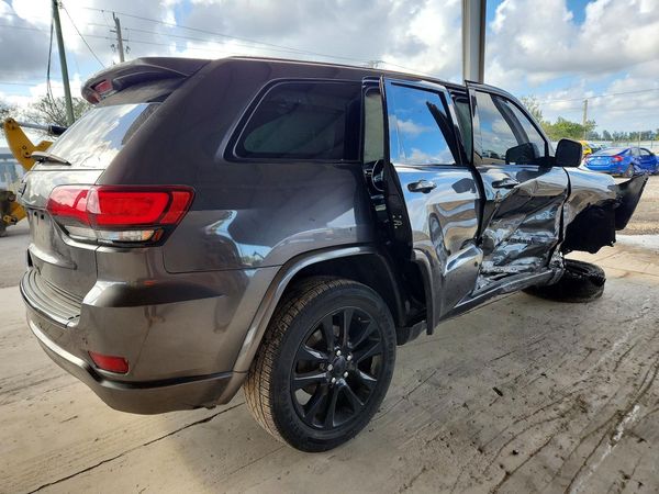 2018 JEEP GRAND CHEROKEE Laredo