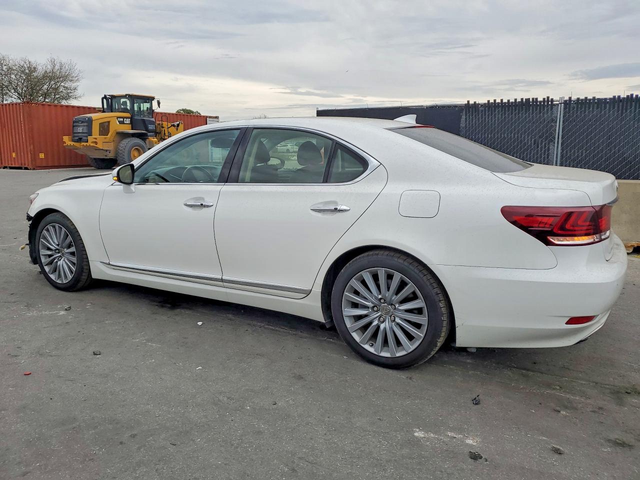 2015 LEXUS LS 460