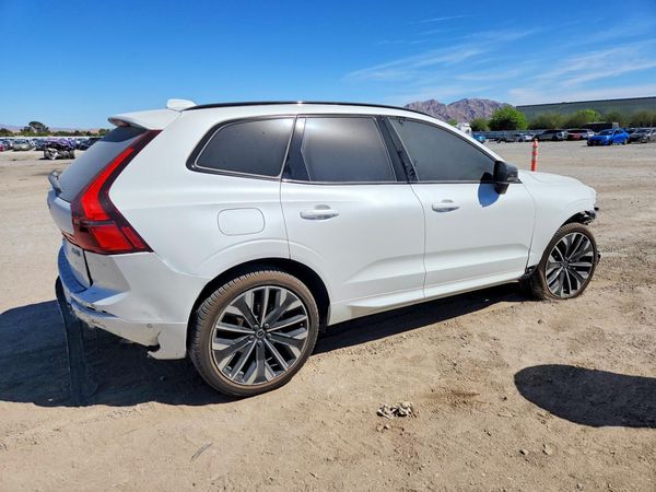 2026 VOLVO XC60