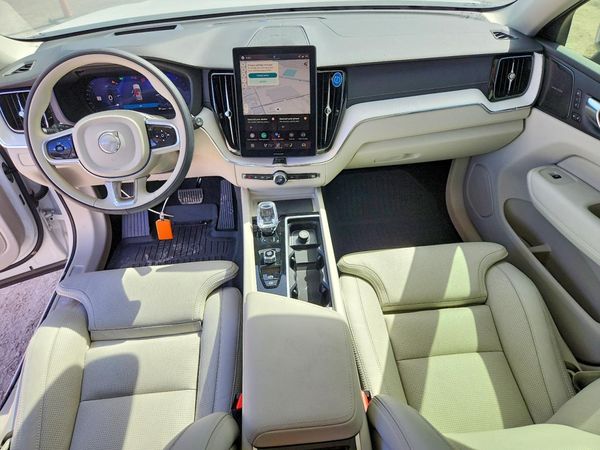 2026 VOLVO XC60