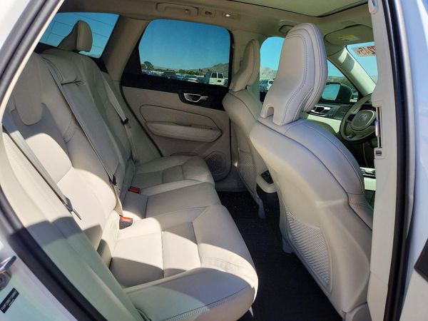 2026 VOLVO XC60