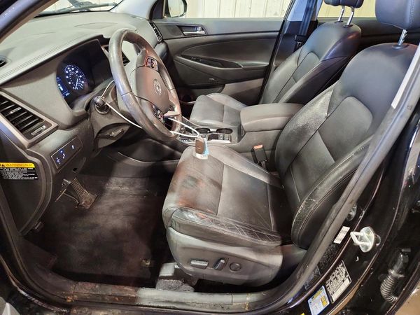 2017 HYUNDAI TUCSON