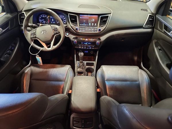 2017 HYUNDAI TUCSON