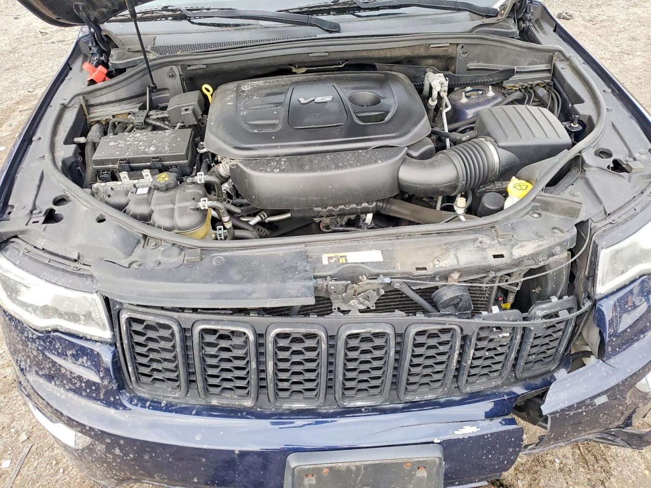2017 JEEP GRAND CHEROKEE LAREDO 4X4