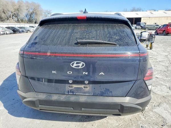 2024 HYUNDAI KONA SE