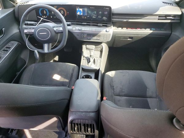 2024 HYUNDAI KONA SE