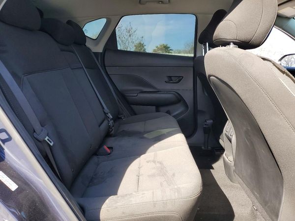 2024 HYUNDAI KONA SE